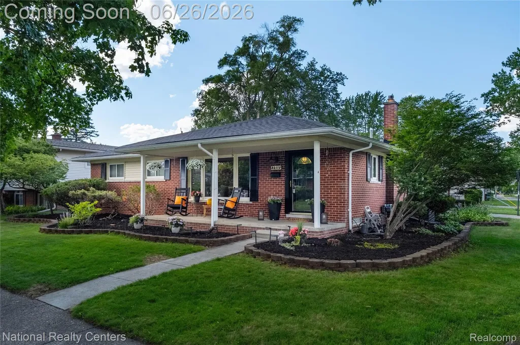33112 Kirby Street Farmington City MI 48336