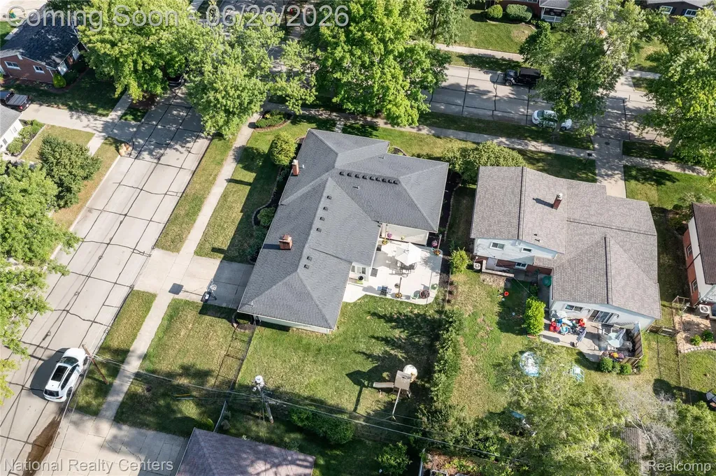33112 Kirby Street Farmington City MI 48336