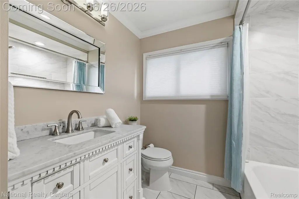 33112 Kirby Street Farmington City MI 48336