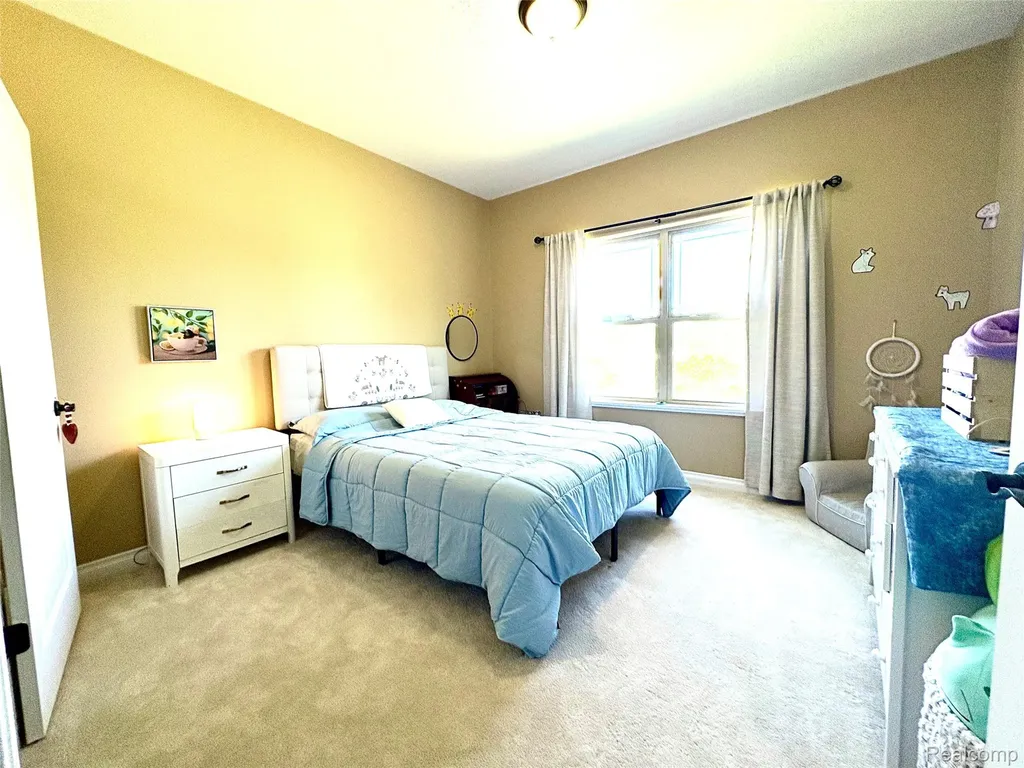 9865 Loons Call Drive Traverse City City MI 49685