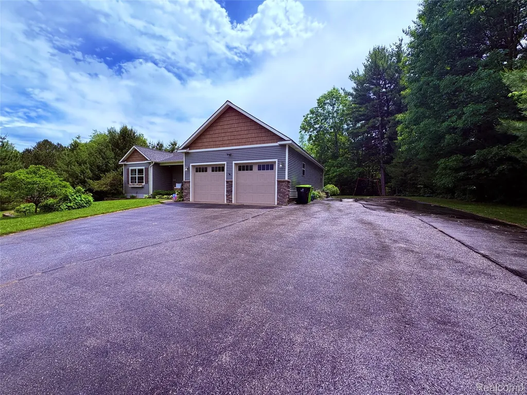 9865 Loons Call Drive Traverse City City MI 49685