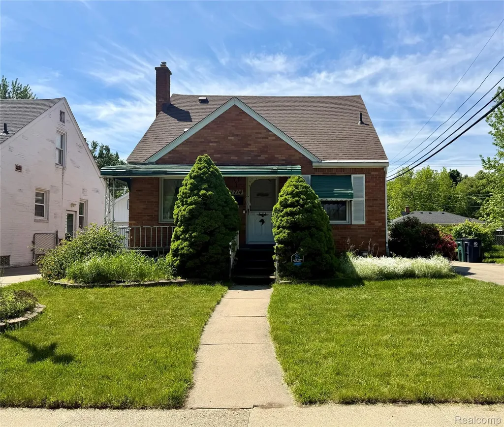 1714 Harwood Avenue Royal Oak City MI 48067
