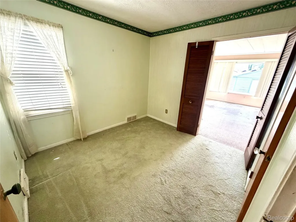 1714 Harwood Avenue Royal Oak City MI 48067