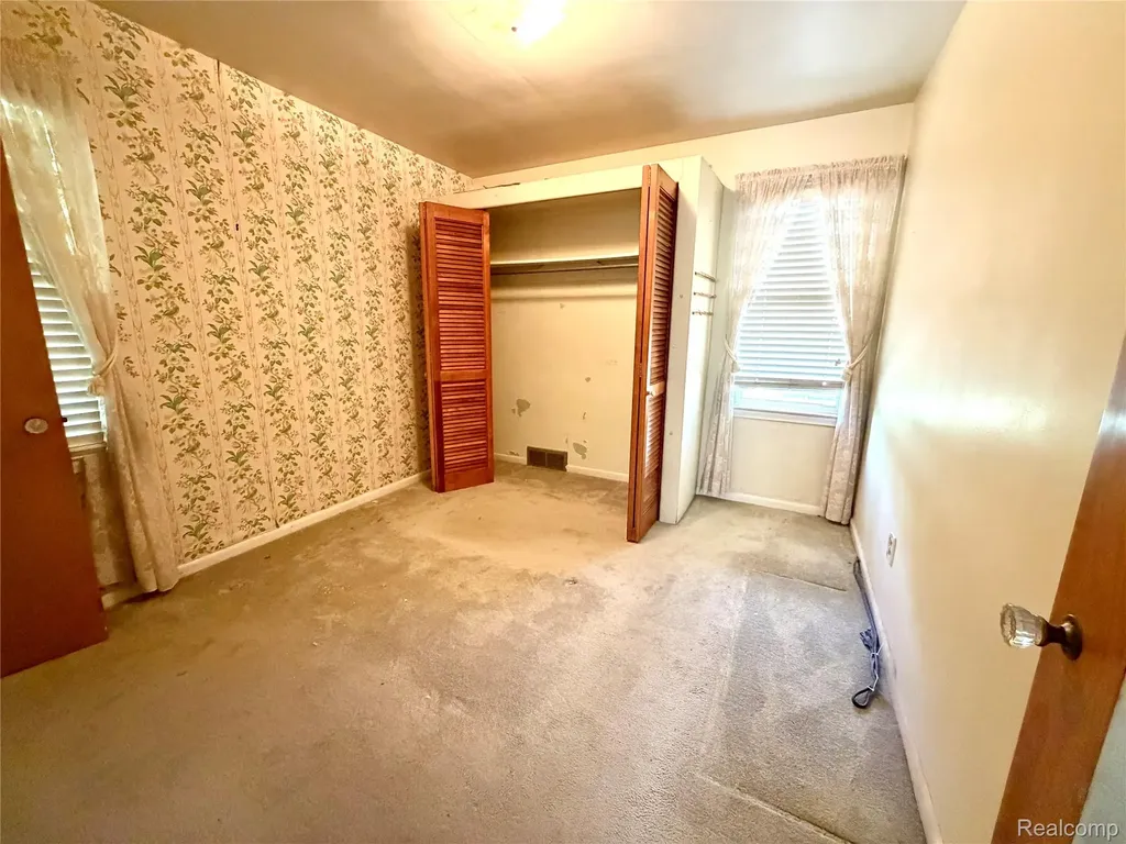 1714 Harwood Avenue Royal Oak City MI 48067