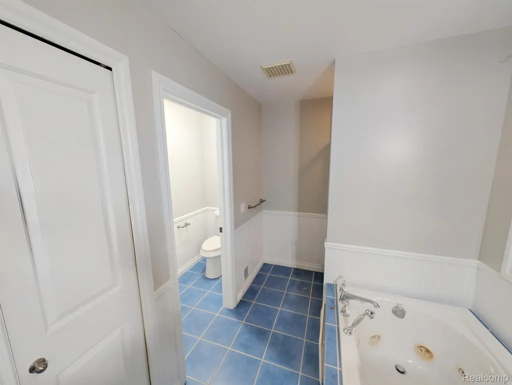 1859 Lonesome Lake Court Orion Charter Township MI 48362