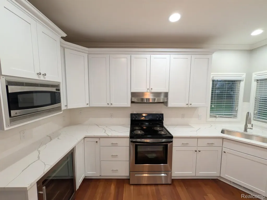 1859 Lonesome Lake Court Orion Charter Township MI 48362