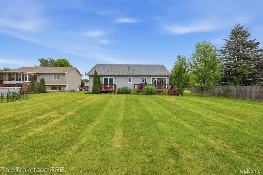 6060 Hearthside Place Grand Blanc Charter Township MI 48439
