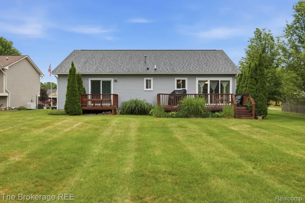 6060 Hearthside Place Grand Blanc Charter Township MI 48439