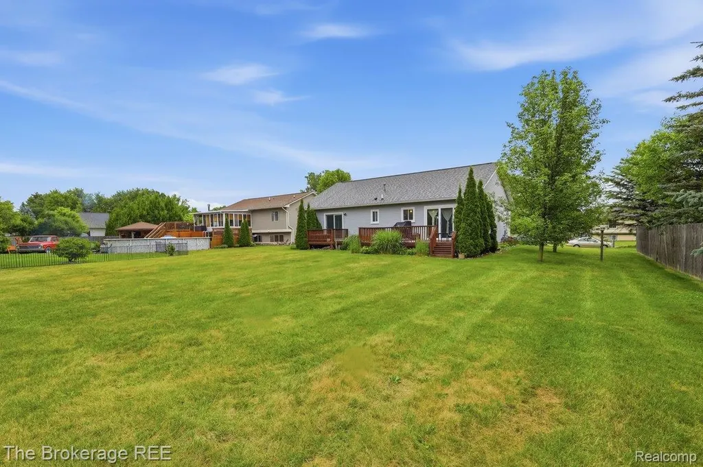 6060 Hearthside Place Grand Blanc Charter Township MI 48439