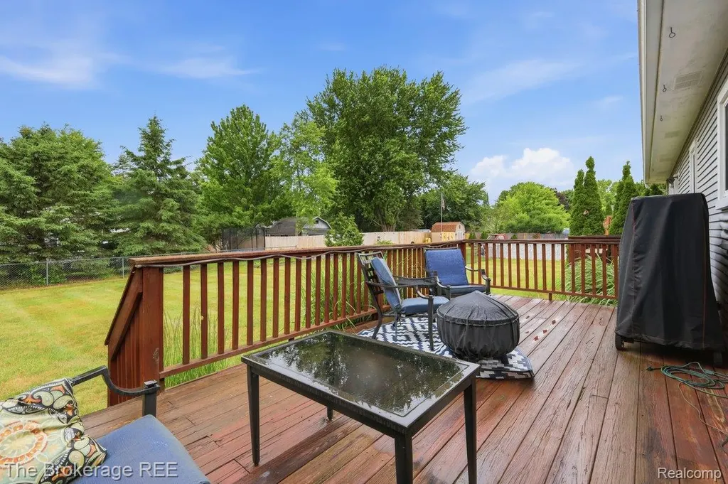 6060 Hearthside Place Grand Blanc Charter Township MI 48439