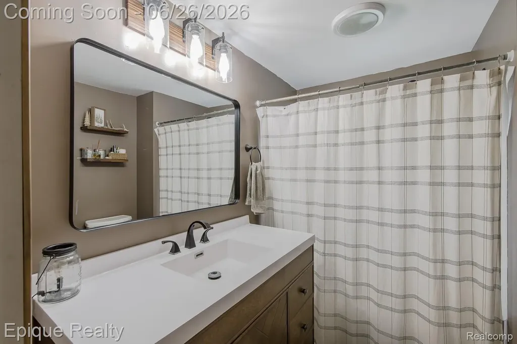 3168 N Baldwin Road Oxford Charter Township MI 48462