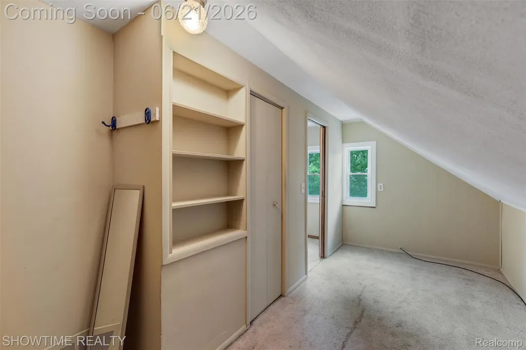 26518 Hollywood Street Roseville City MI 48066