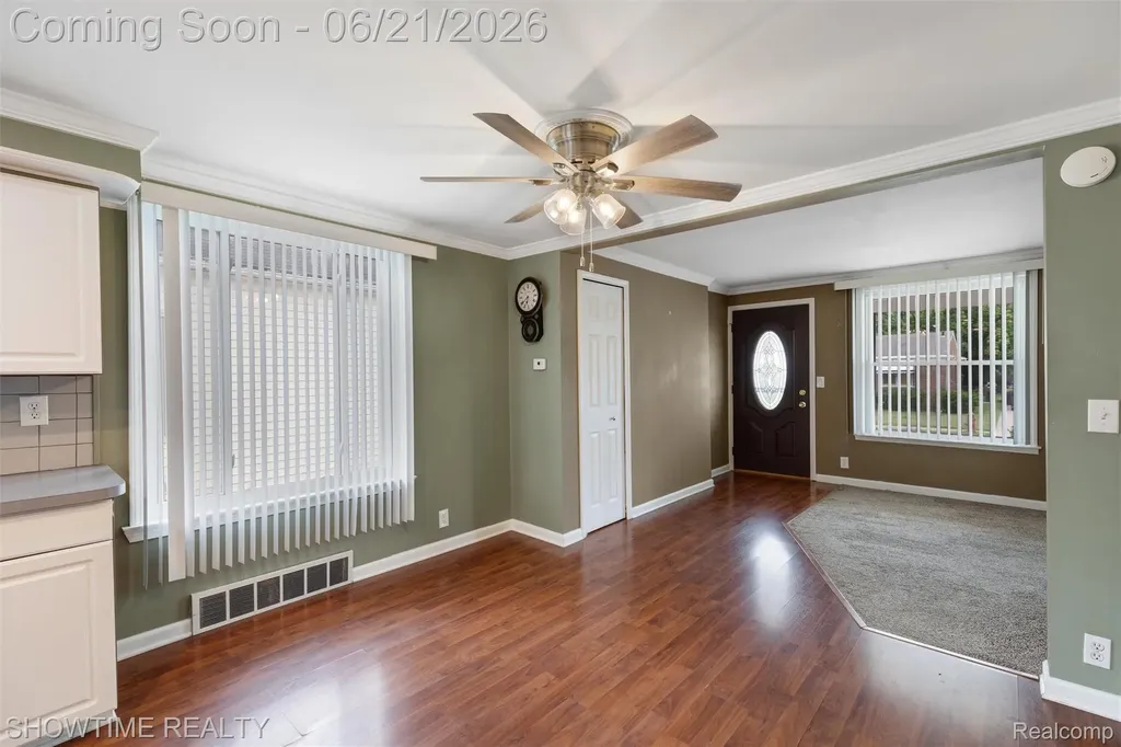 26518 Hollywood Street Roseville City MI 48066