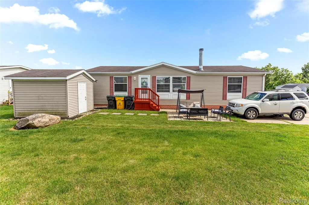 9544 Rhodes Court Salem Township MI 48167