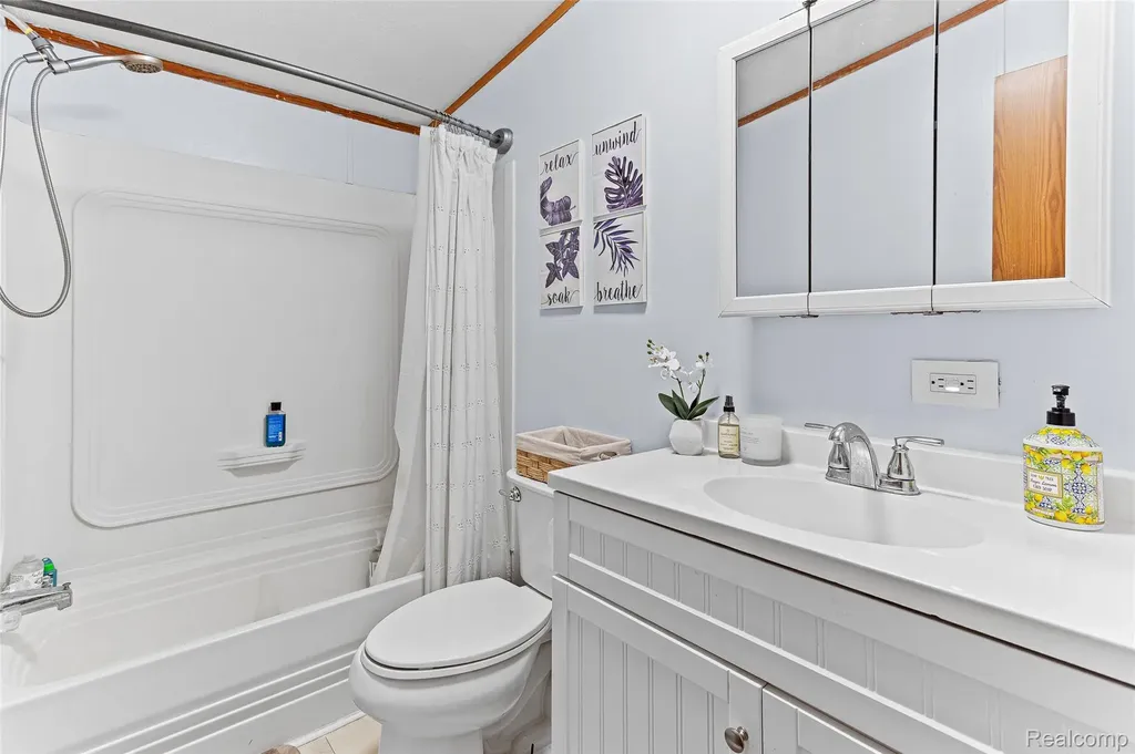 9544 Rhodes Court Salem Township MI 48167