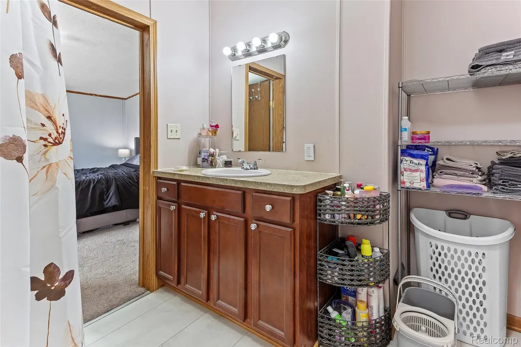 9544 Rhodes Court Salem Township MI 48167