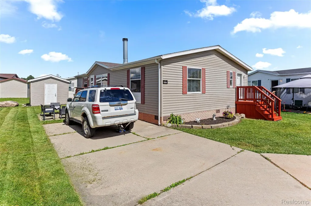 9544 Rhodes Court Salem Township MI 48167