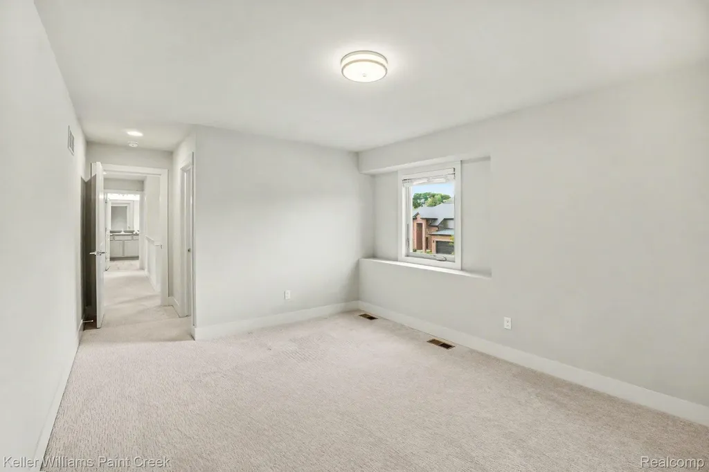 1976 Kohli Drive Troy City MI 48083