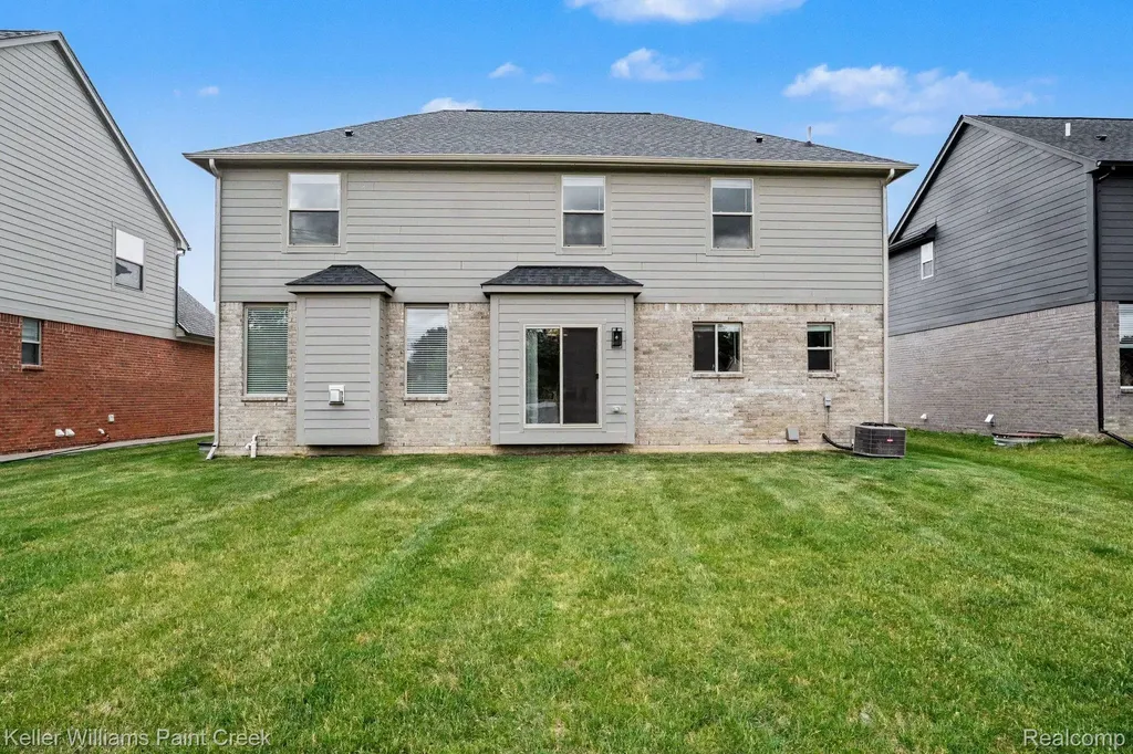 1976 Kohli Drive Troy City MI 48083