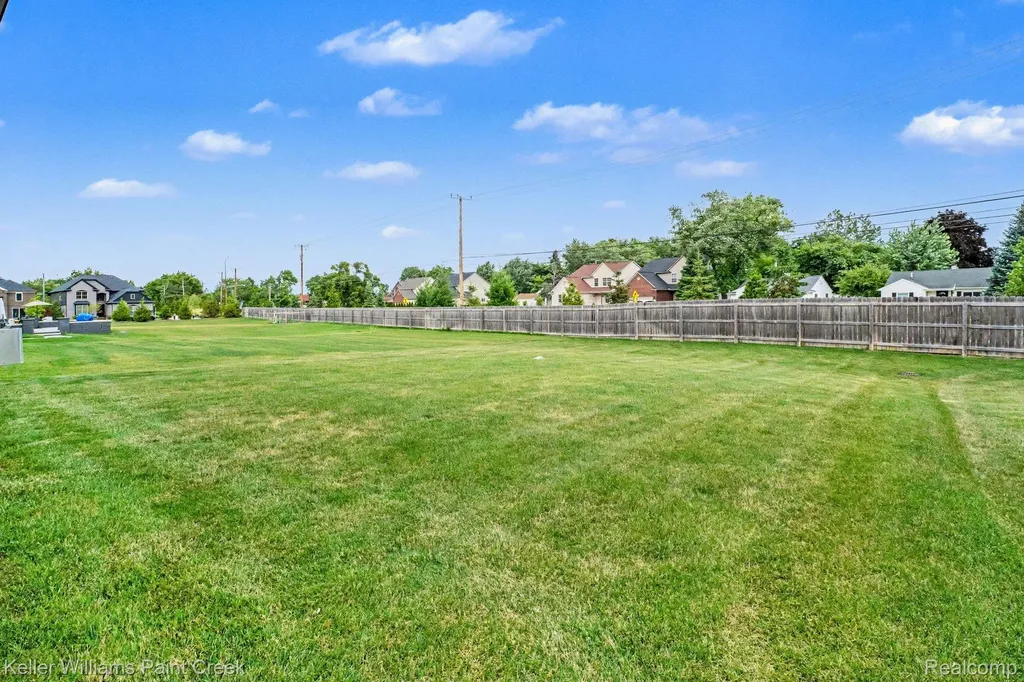 1976 Kohli Drive Troy City MI 48083