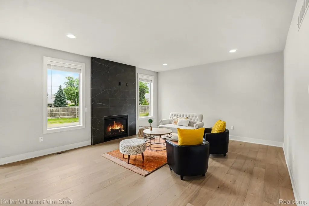 1976 Kohli Drive Troy City MI 48083