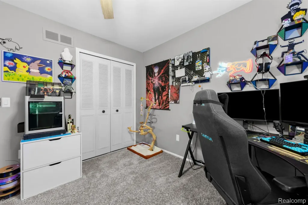 35766 Union Lake Road Harrison Charter Township MI 48045