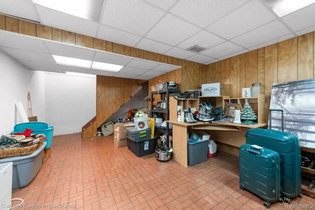 35766 Union Lake Road Harrison Charter Township MI 48045