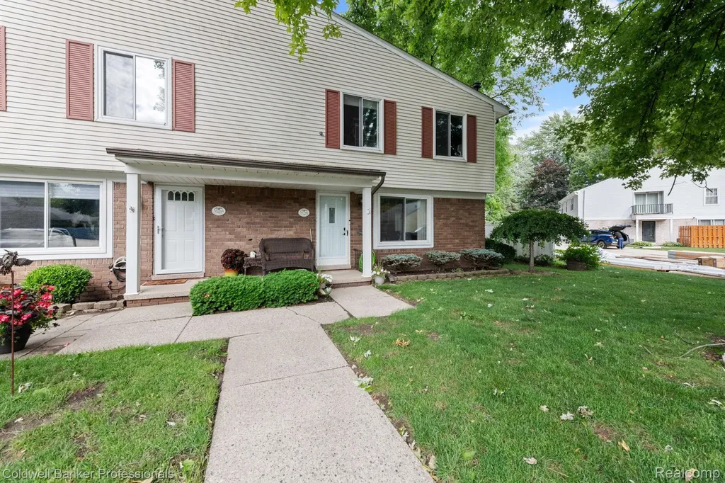 35766 Union Lake Road Harrison Charter Township MI 48045