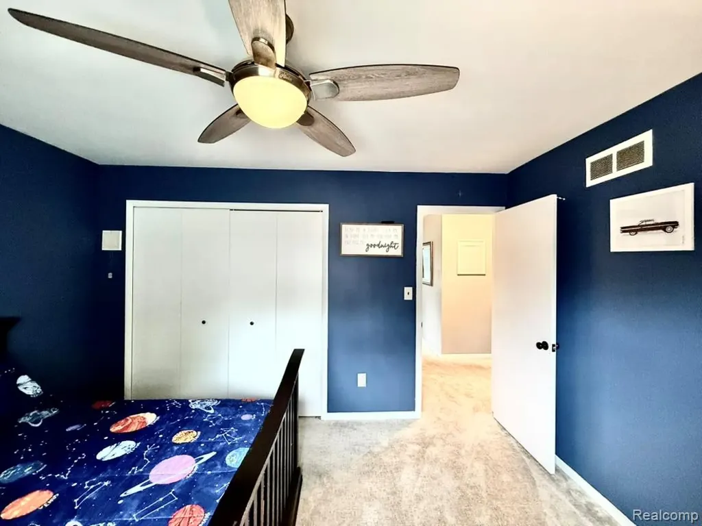 39217 Bramblebush Court Clinton Charter Township MI 48038