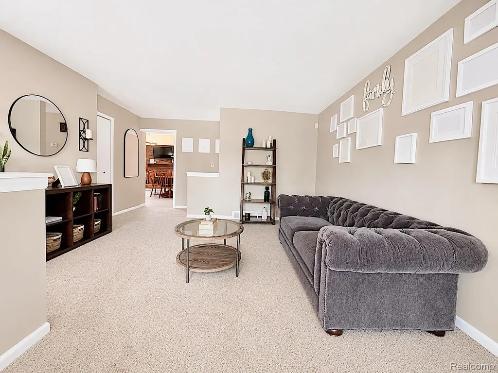 39217 Bramblebush Court Clinton Charter Township MI 48038
