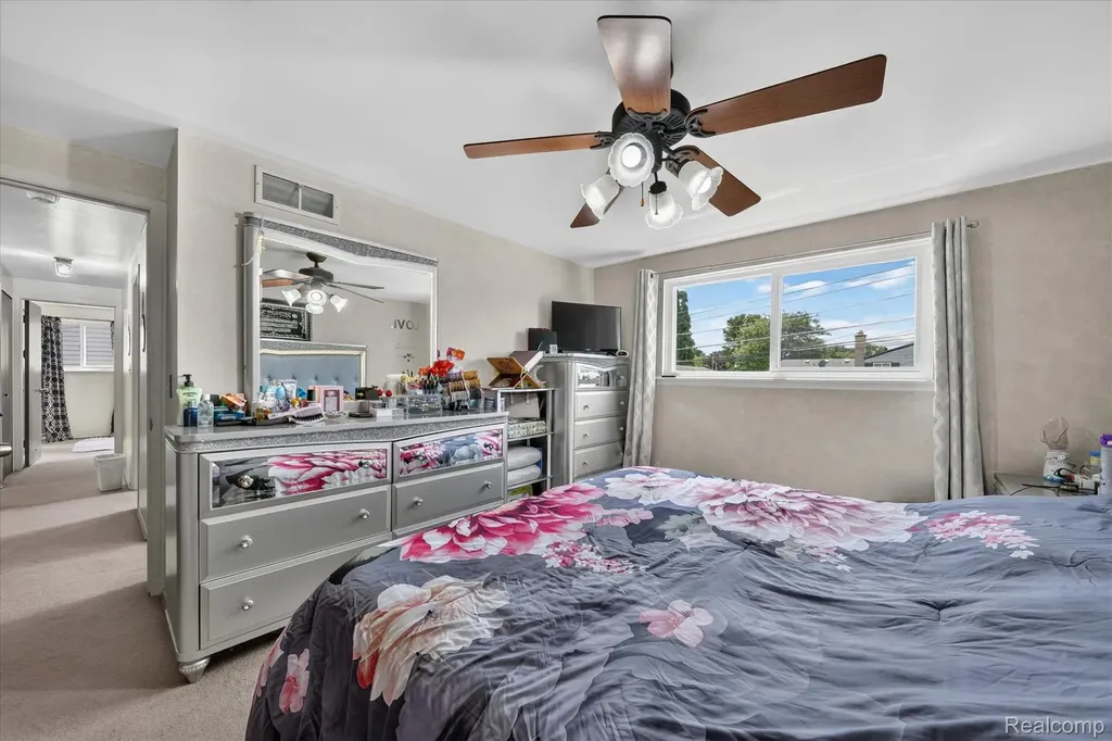 33879 Brookshire Drive Sterling Heights City MI 48312