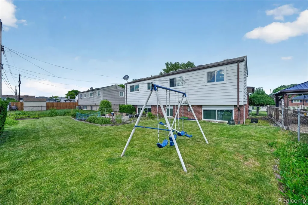 33879 Brookshire Drive Sterling Heights City MI 48312
