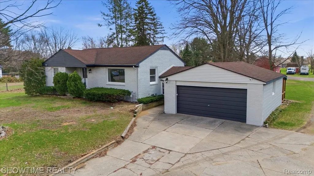 13912 22 Mile Road Shelby Charter Township MI 48315