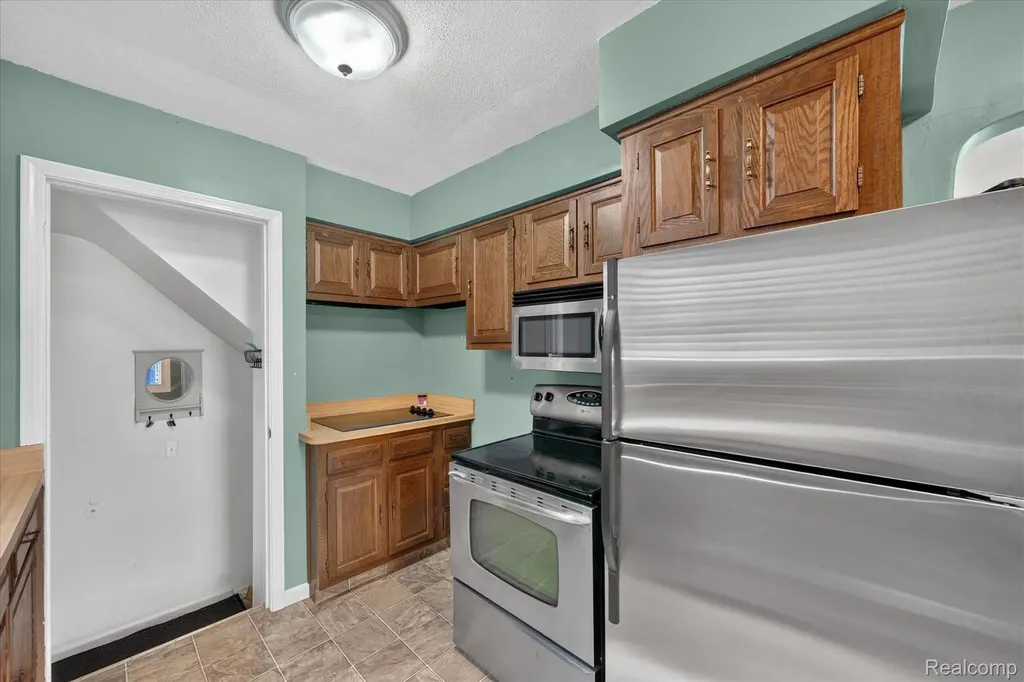 13451 Brest Street Southgate City MI 48195