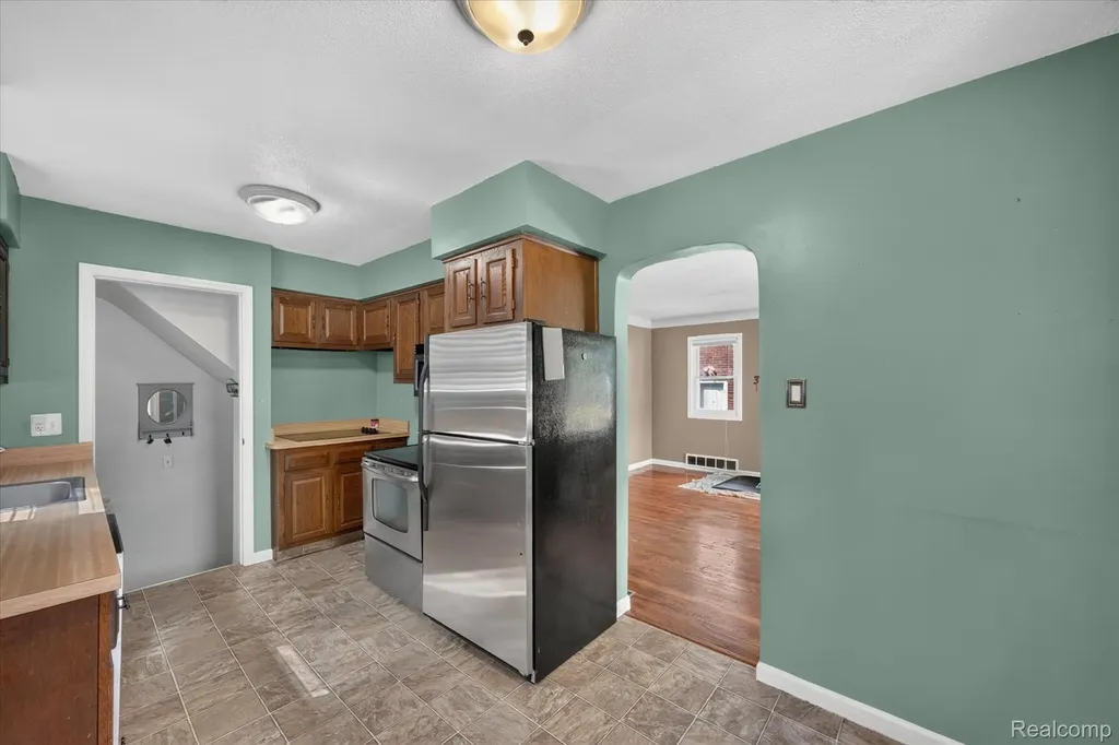 13451 Brest Street Southgate City MI 48195