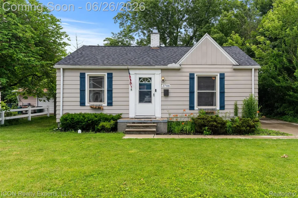 3788 Griffith Avenue Berkley City MI 48072