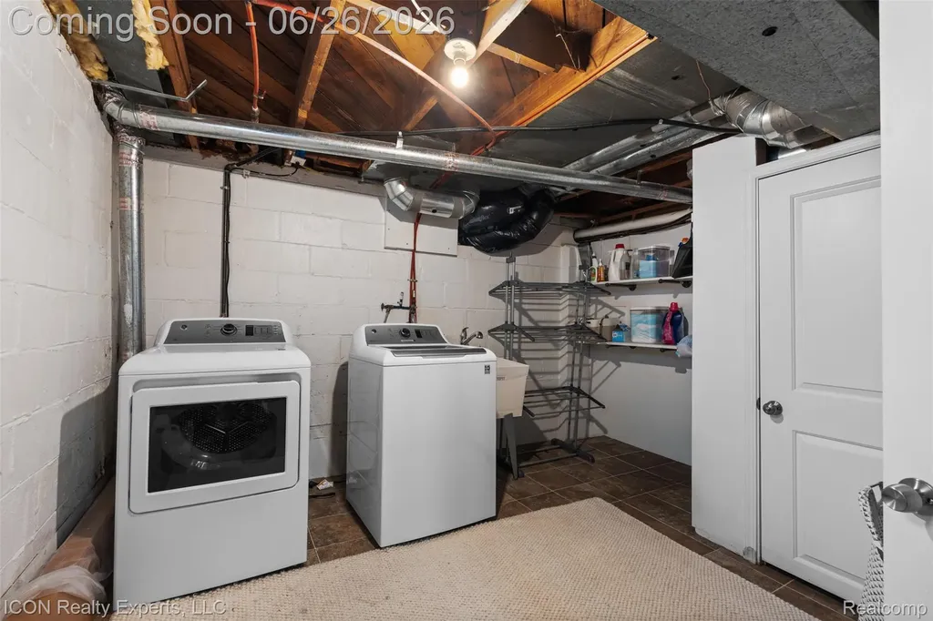 3788 Griffith Avenue Berkley City MI 48072