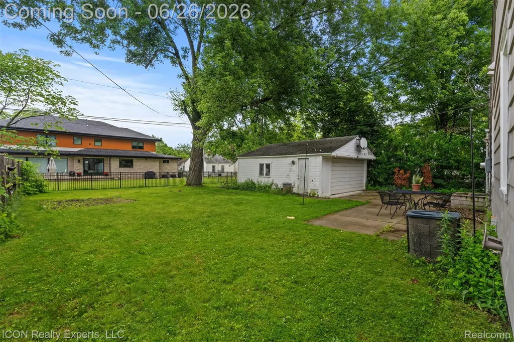 3788 Griffith Avenue Berkley City MI 48072