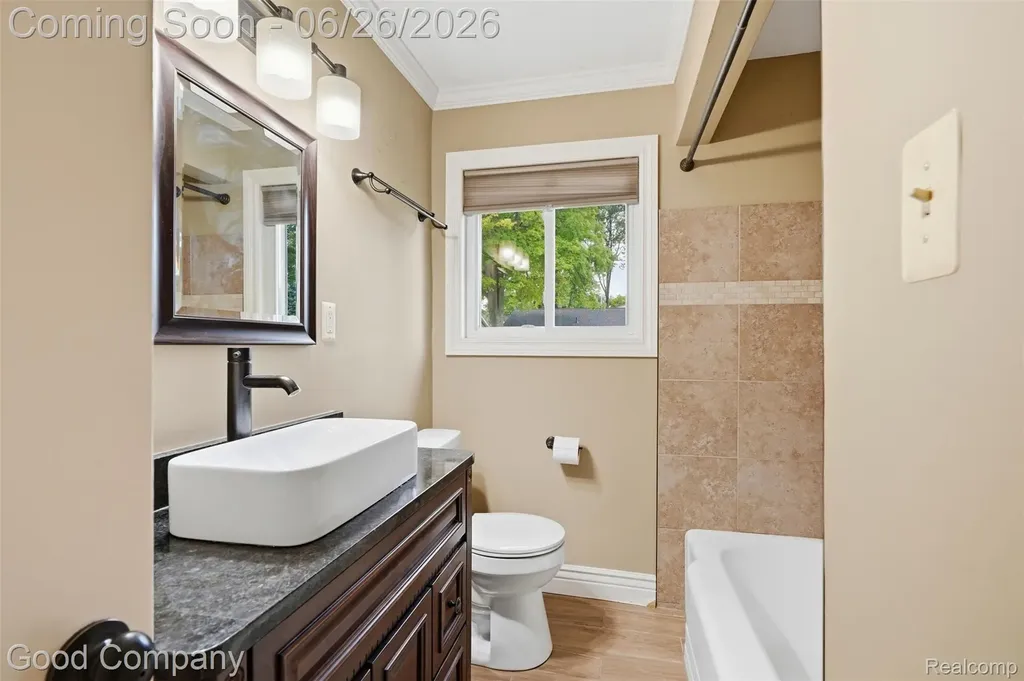 29710 Shackett Avenue Madison Heights City MI 48071