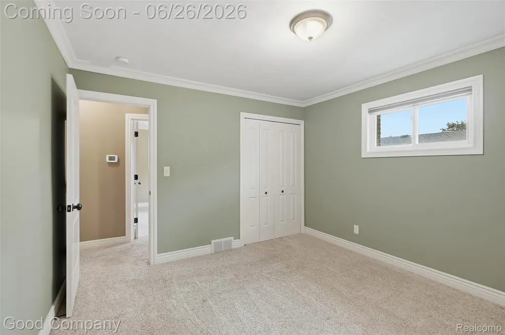 29710 Shackett Avenue Madison Heights City MI 48071