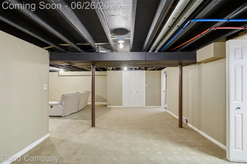 29710 Shackett Avenue Madison Heights City MI 48071