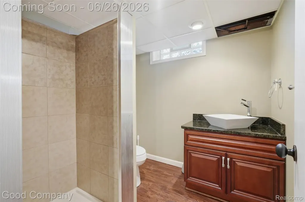 29710 Shackett Avenue Madison Heights City MI 48071