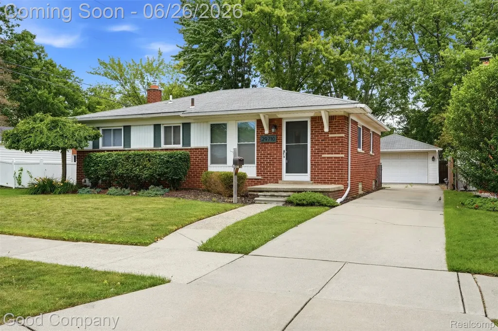 29710 Shackett Avenue Madison Heights City MI 48071
