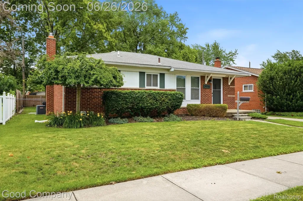 29710 Shackett Avenue Madison Heights City MI 48071