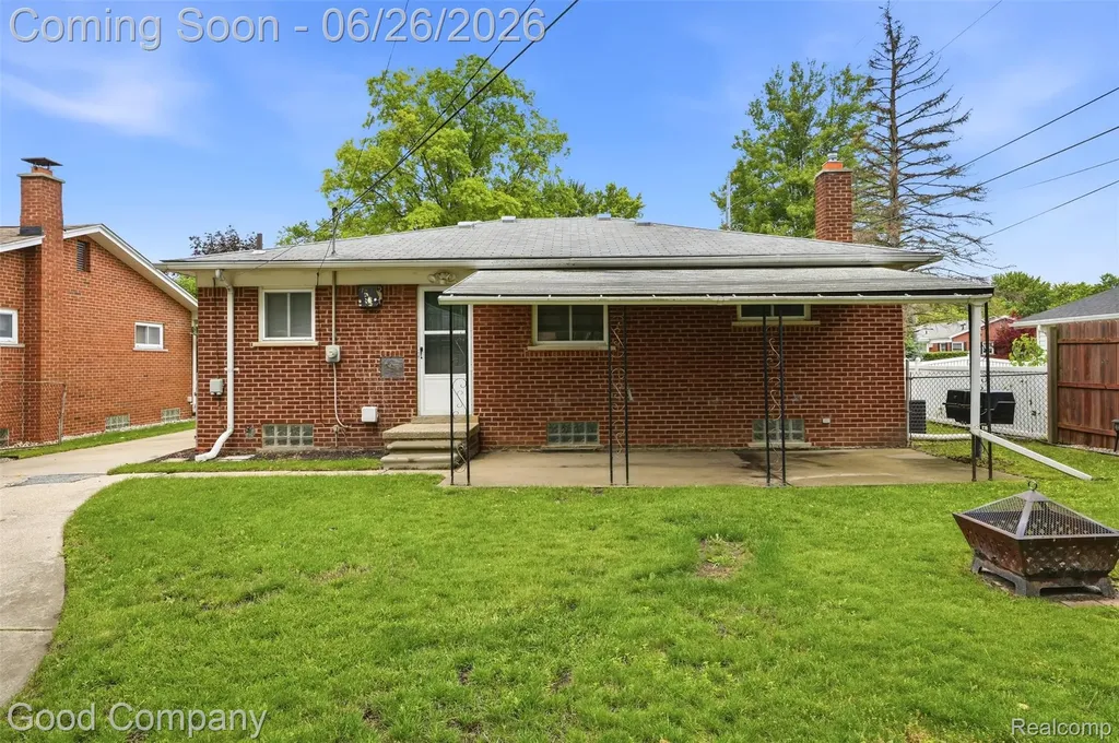 29710 Shackett Avenue Madison Heights City MI 48071