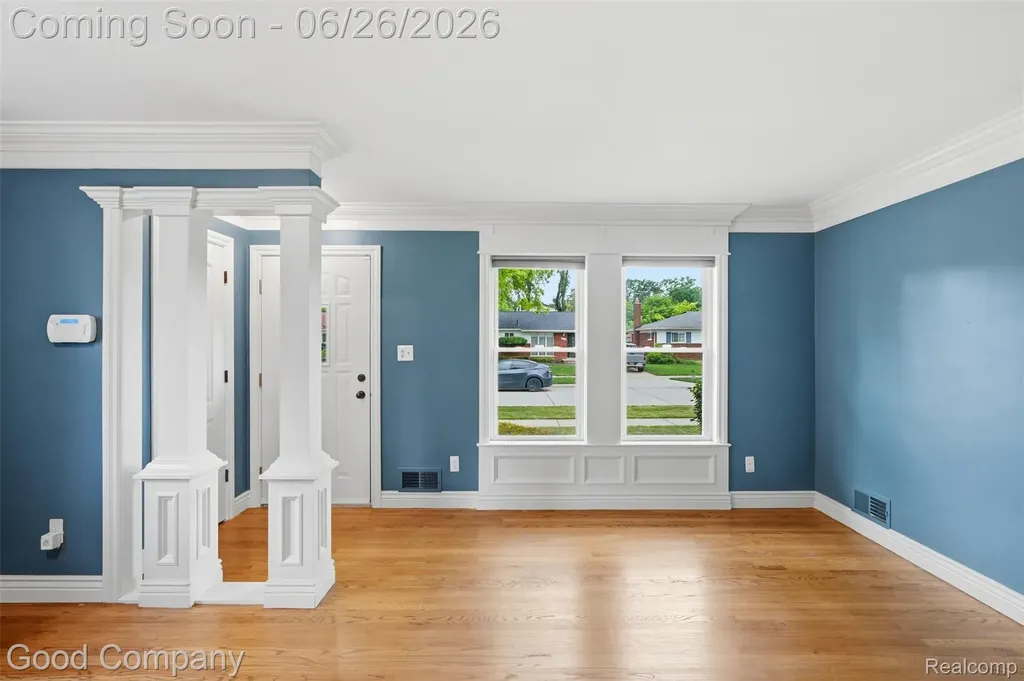 29710 Shackett Avenue Madison Heights City MI 48071