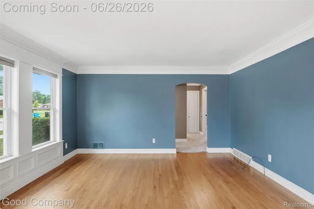 29710 Shackett Avenue Madison Heights City MI 48071