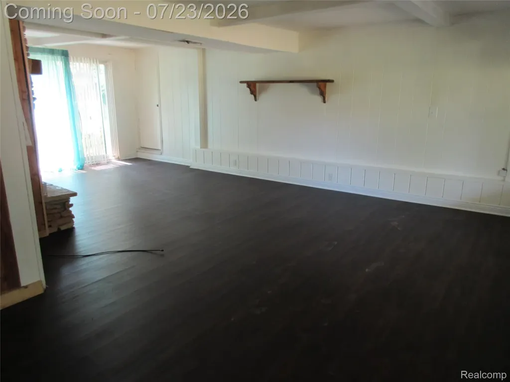 1575 Banmoor Drive Troy City MI 48084