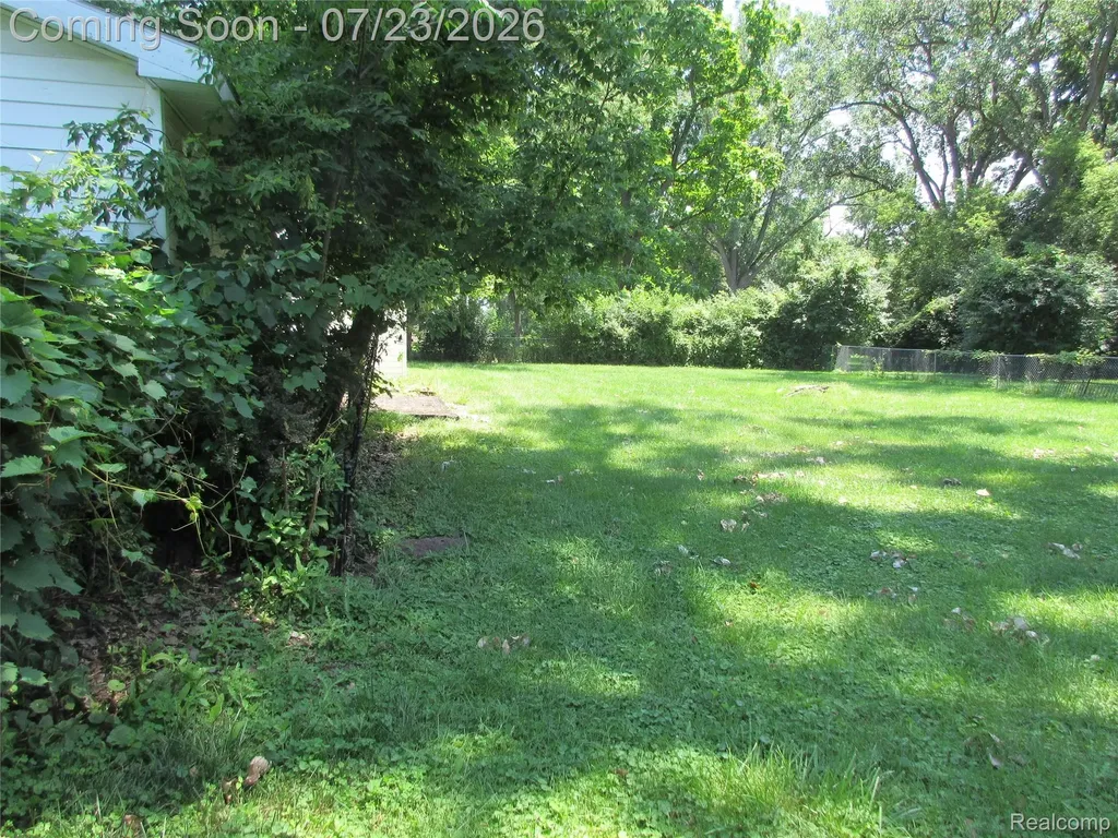 1575 Banmoor Drive Troy City MI 48084
