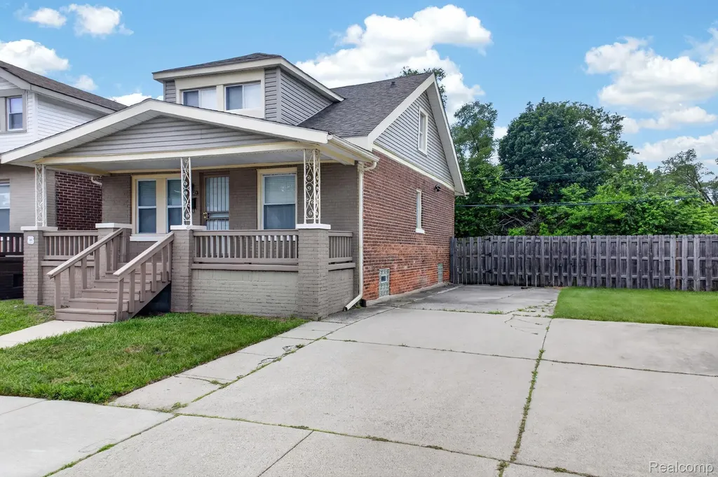 15859 Santa Rosa Drive Detroit City MI 48238